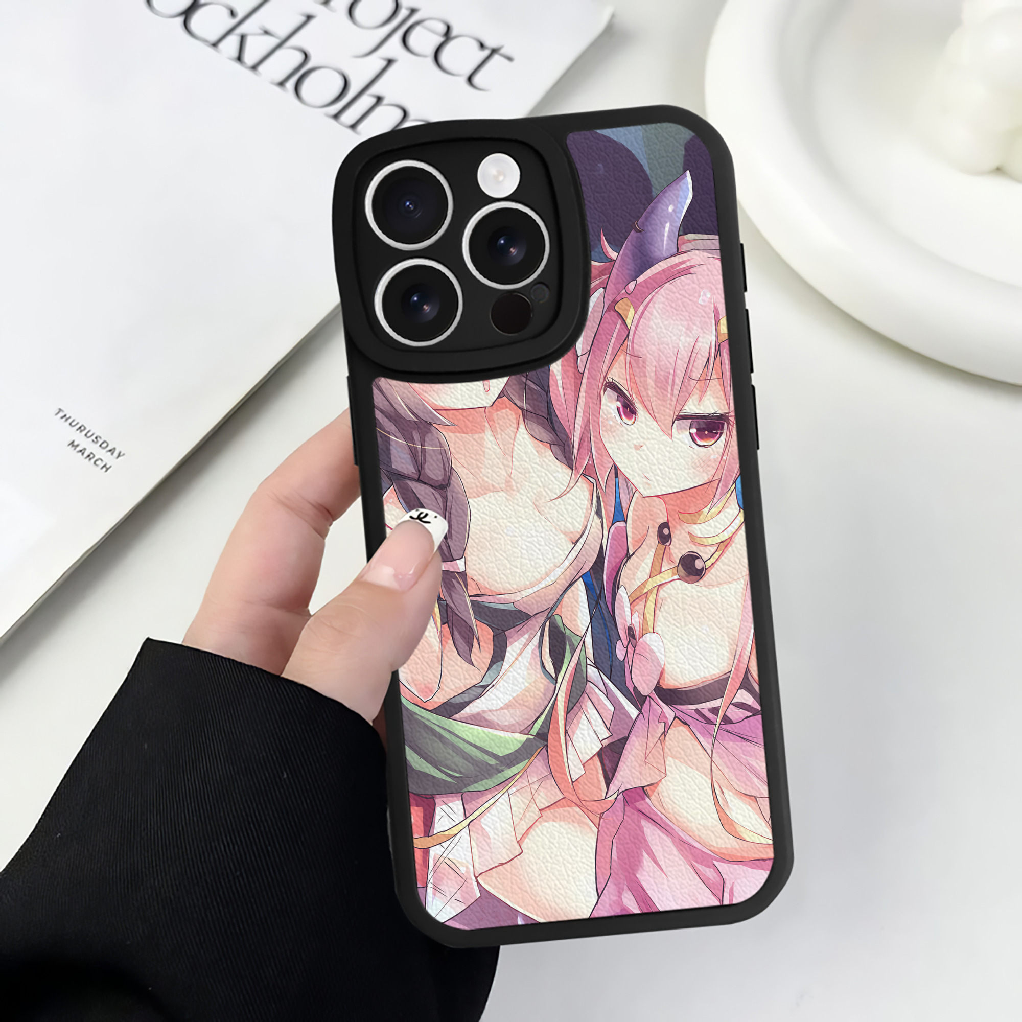 （画像用） 遊☆戯☆王 Yu-Gi-Oh! 【iPhone 16シリーズ対応】シリコンスマホケース（レザー調） 材質：シリコン
